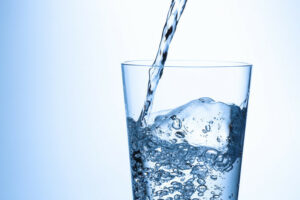 Drink plenty of water in Hindi
