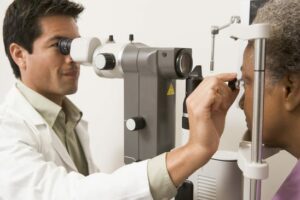 When To Call A Doctor For Eye Complication?
